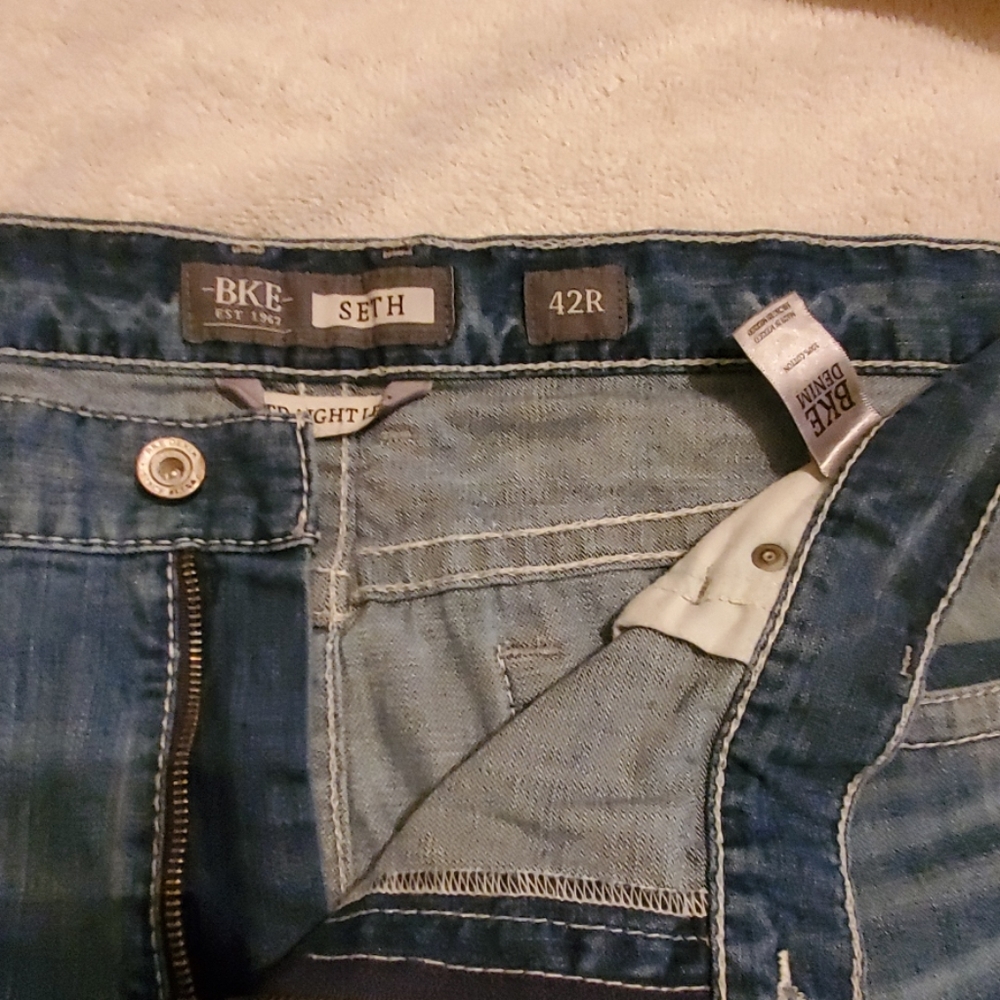 Buckle Seth straight legs